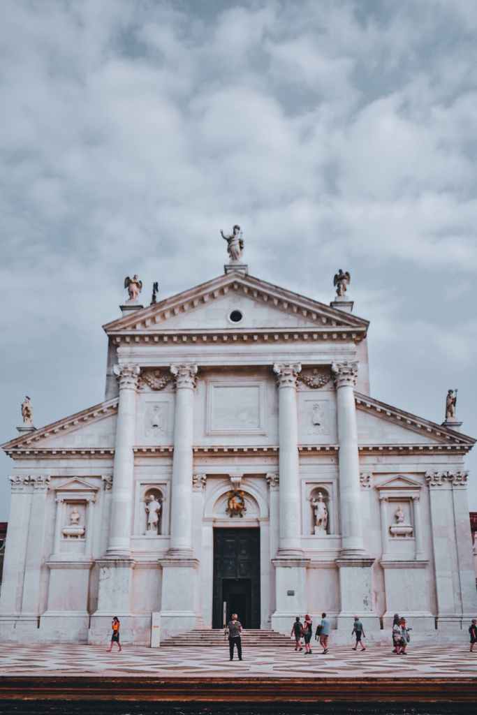 Basilica San Giorgio Maggiore Basilica San Giorgio Maggiore - Photo by Dids on Pexels.com