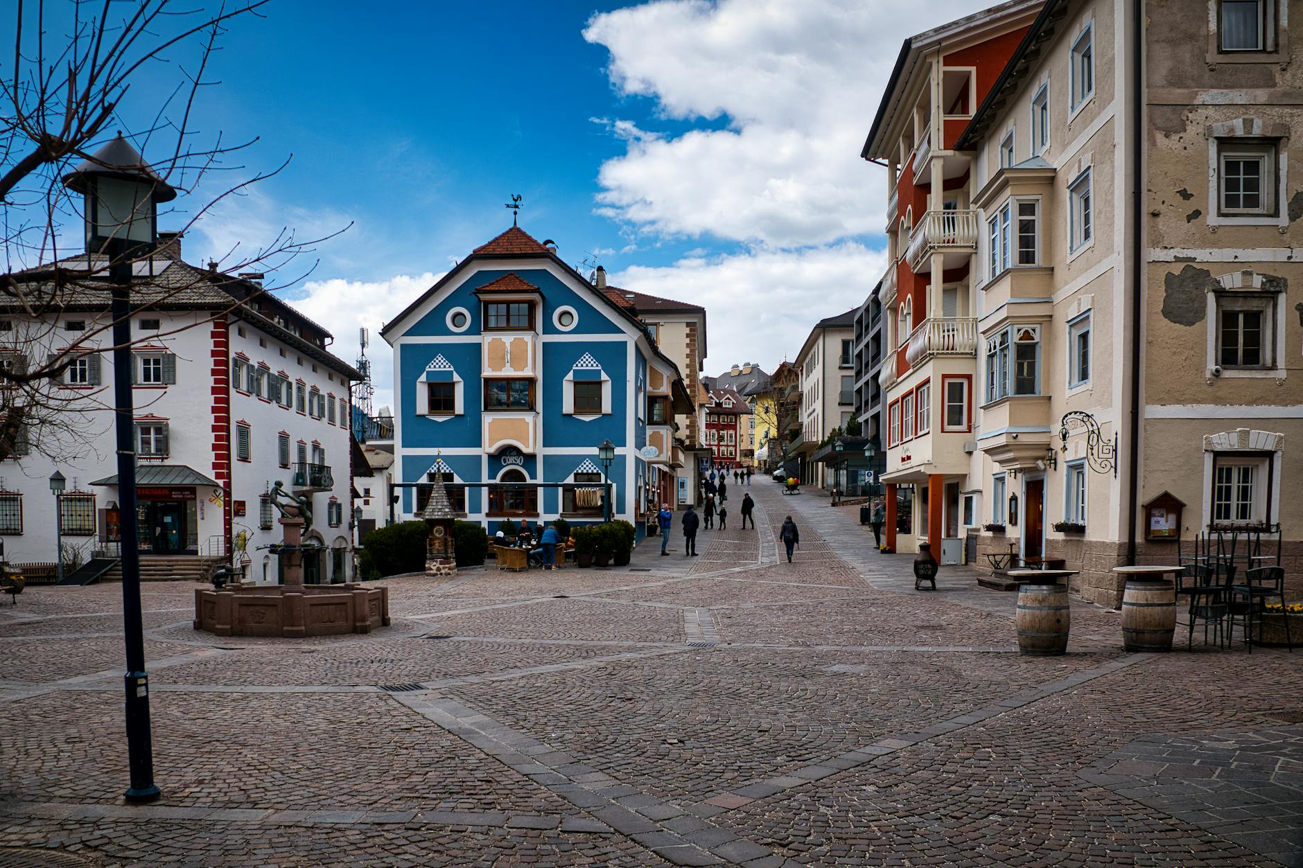 Beautiful destinations, town square in ortisei south tyrol italy - Photo by Joerg Hartmann on Pexels.com