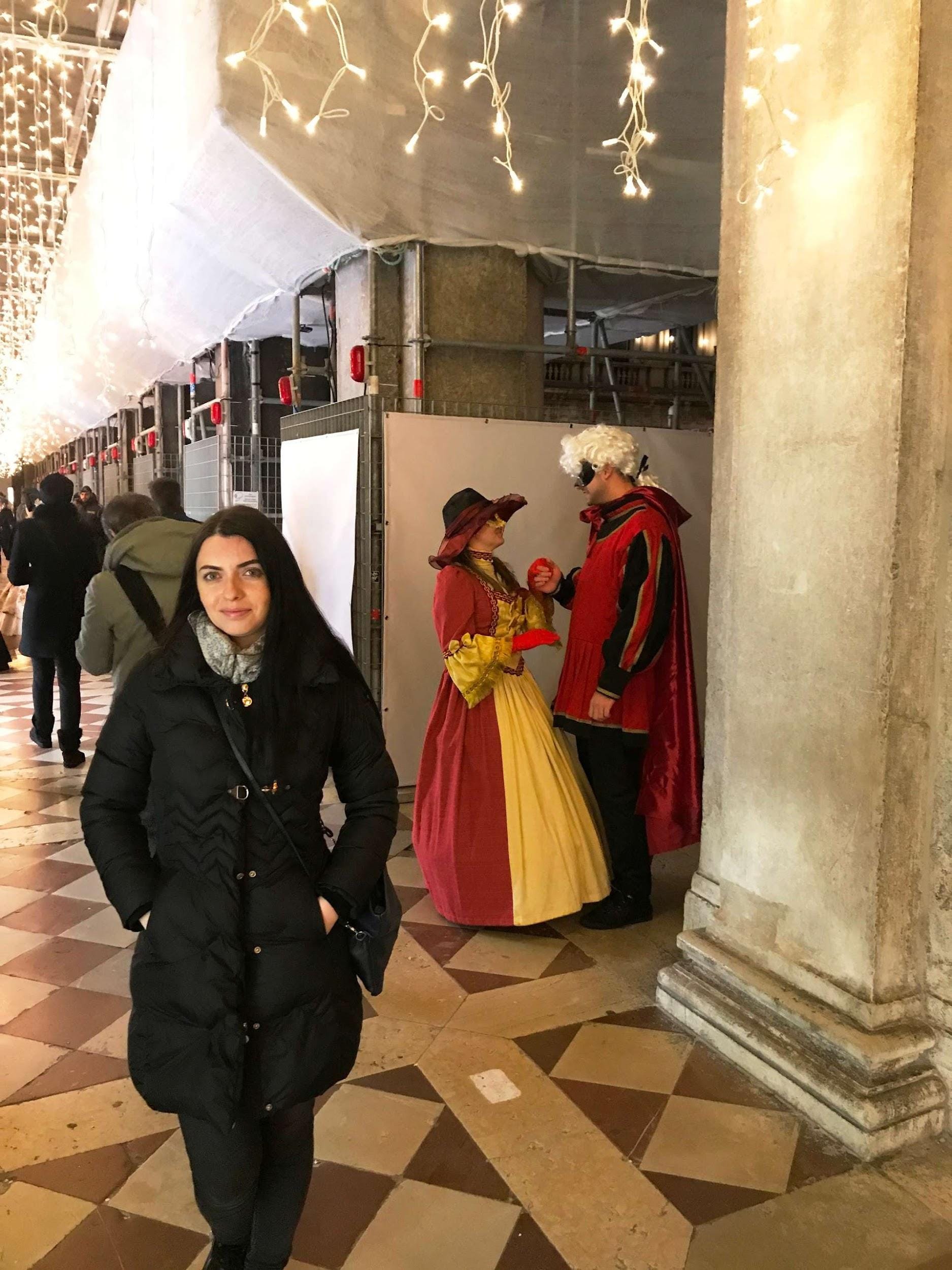 San Marco - Costumed couple