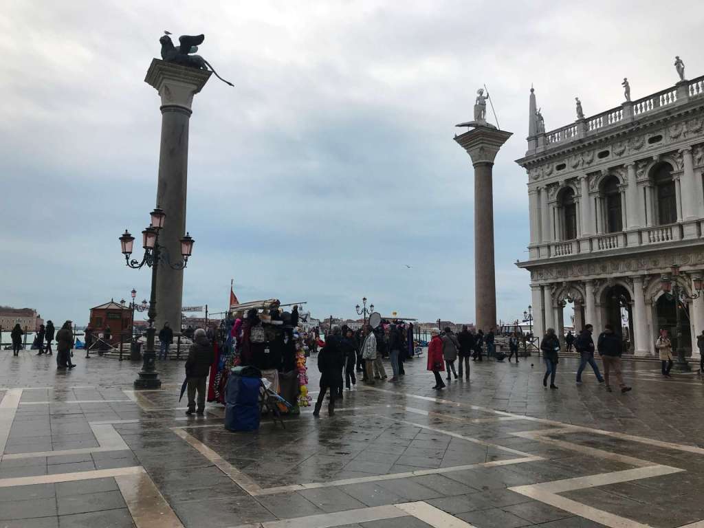 Colonne di San Marco e San Teodoro Colonne di San Marco e San Teodoro, St. Mark's square, close to Doge's Palace