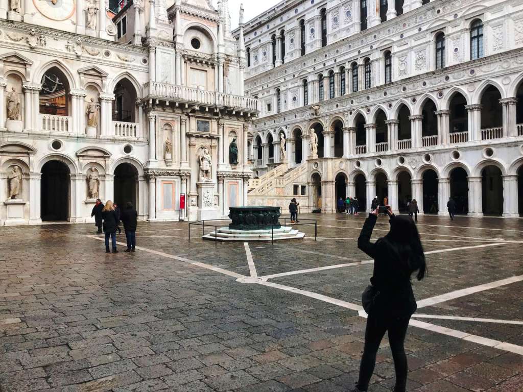 Doge's Palace's courtyard Doge's Palace's courtyard, St. Mark's square