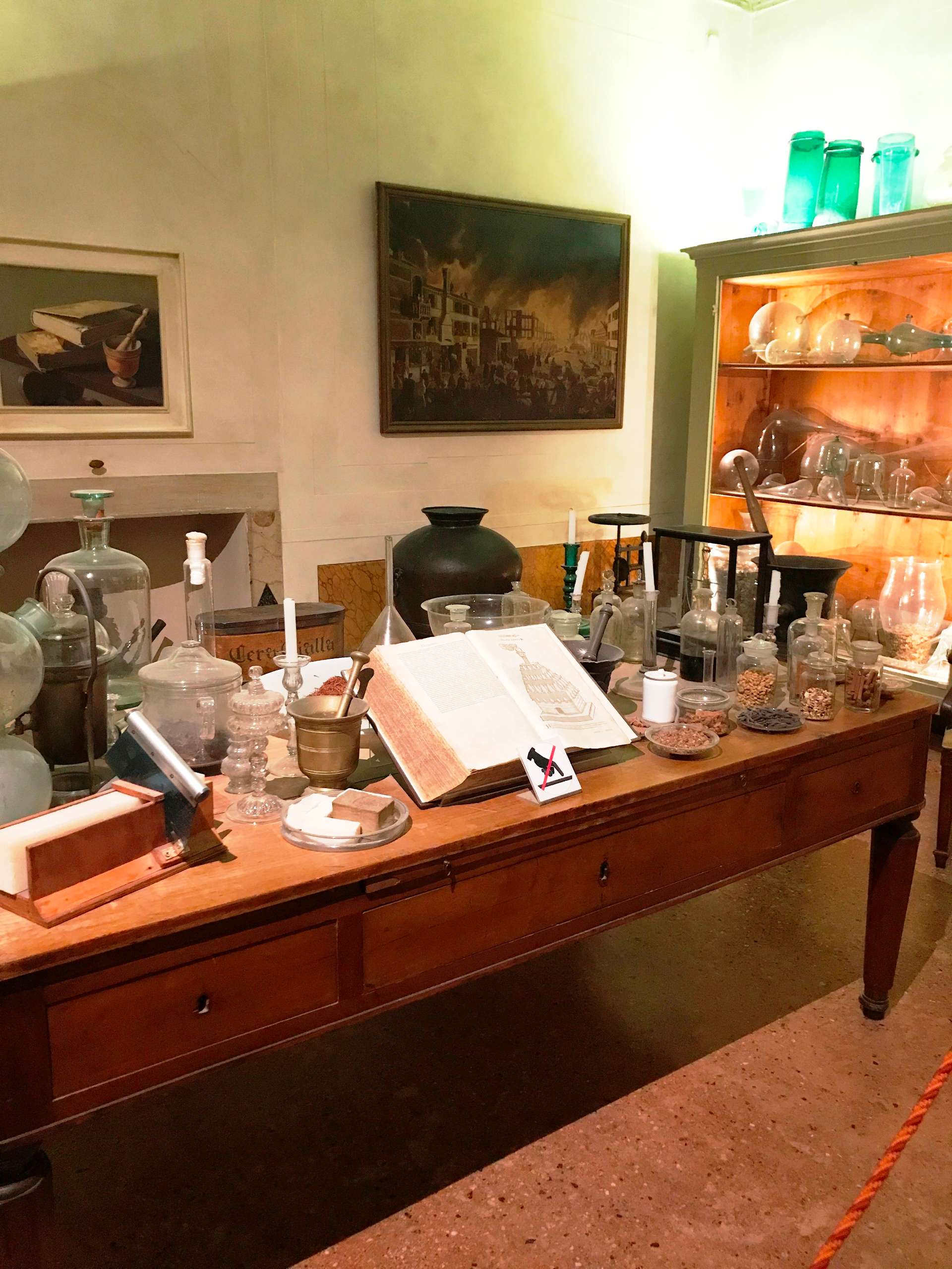 Palazzo Mocenigo Museum - perfumes laboratory