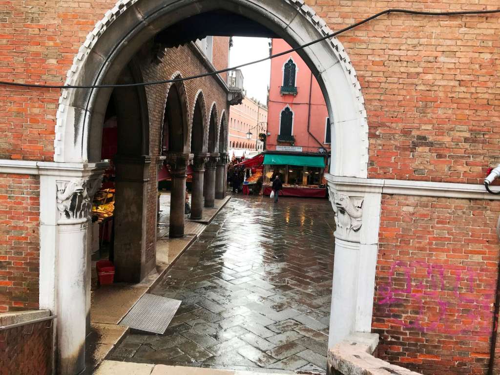 Pescaria Rialto Pescaria Rialto, Rialto Market near Rialto Bridge - Venice Carnival Italy