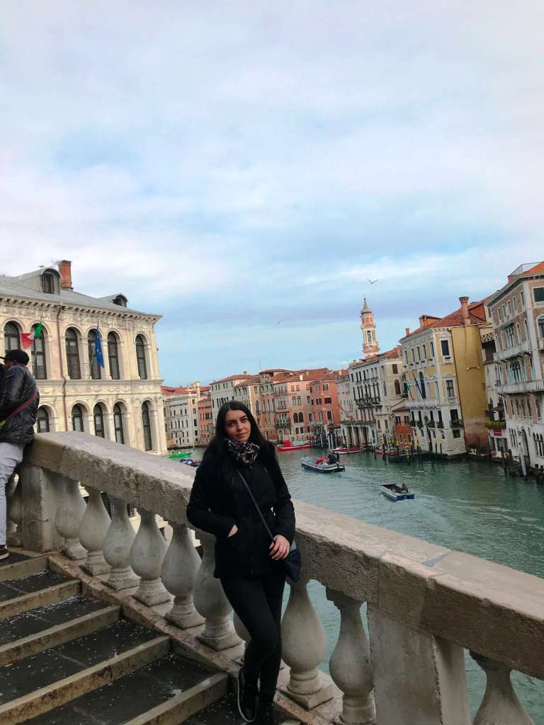 Ponte di Rialto, Venice Carnival Italy Ponte di Rialto (Rialto Bridge), Venice Carnival Italy