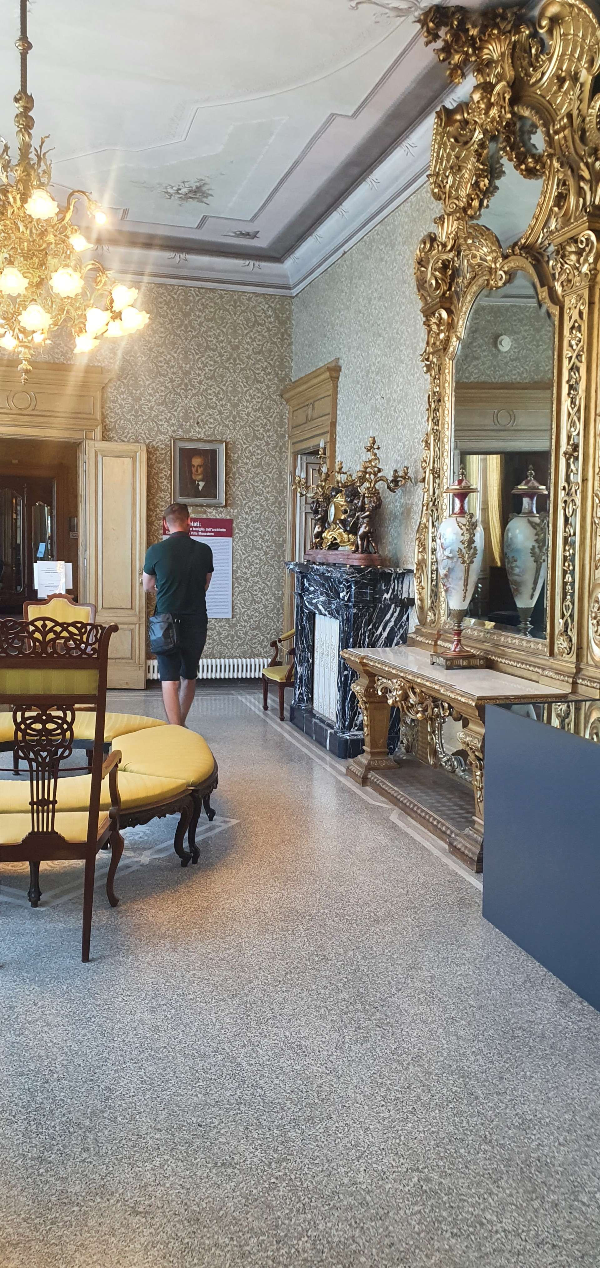 Varenna, inside Villa Monastero