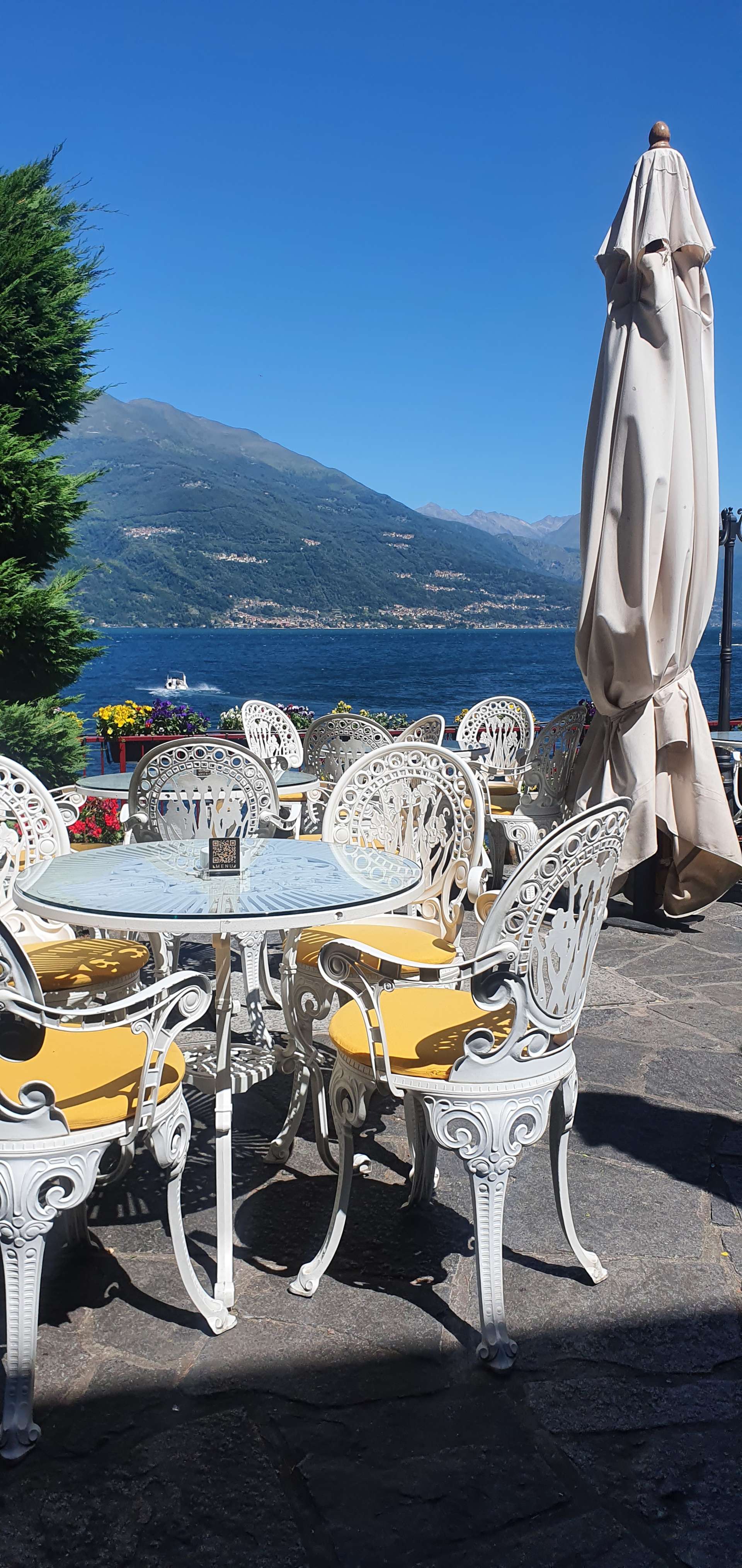 Bar Il Molo - Varenna, Lake Como, Italy Bar Il Molo - Varenna, Lake Como, Italy