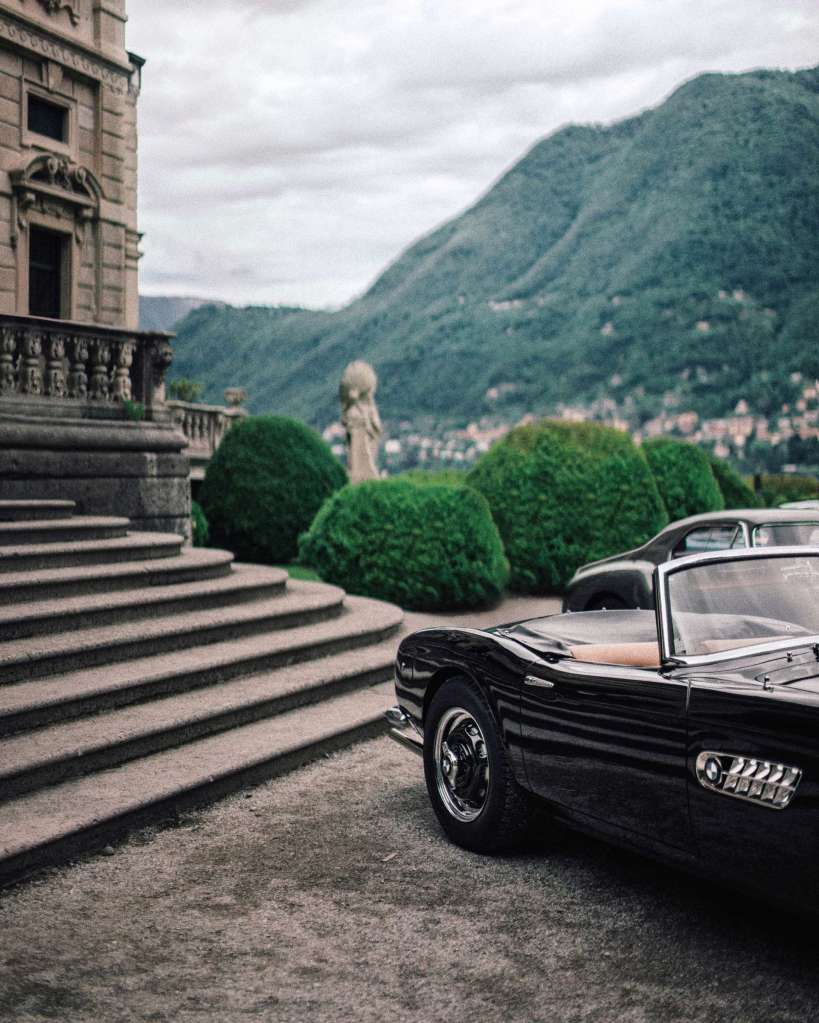 Italy, Lake Como, Cernobbio villa - Photo by Samuele Errico Piccarini on Unsplash