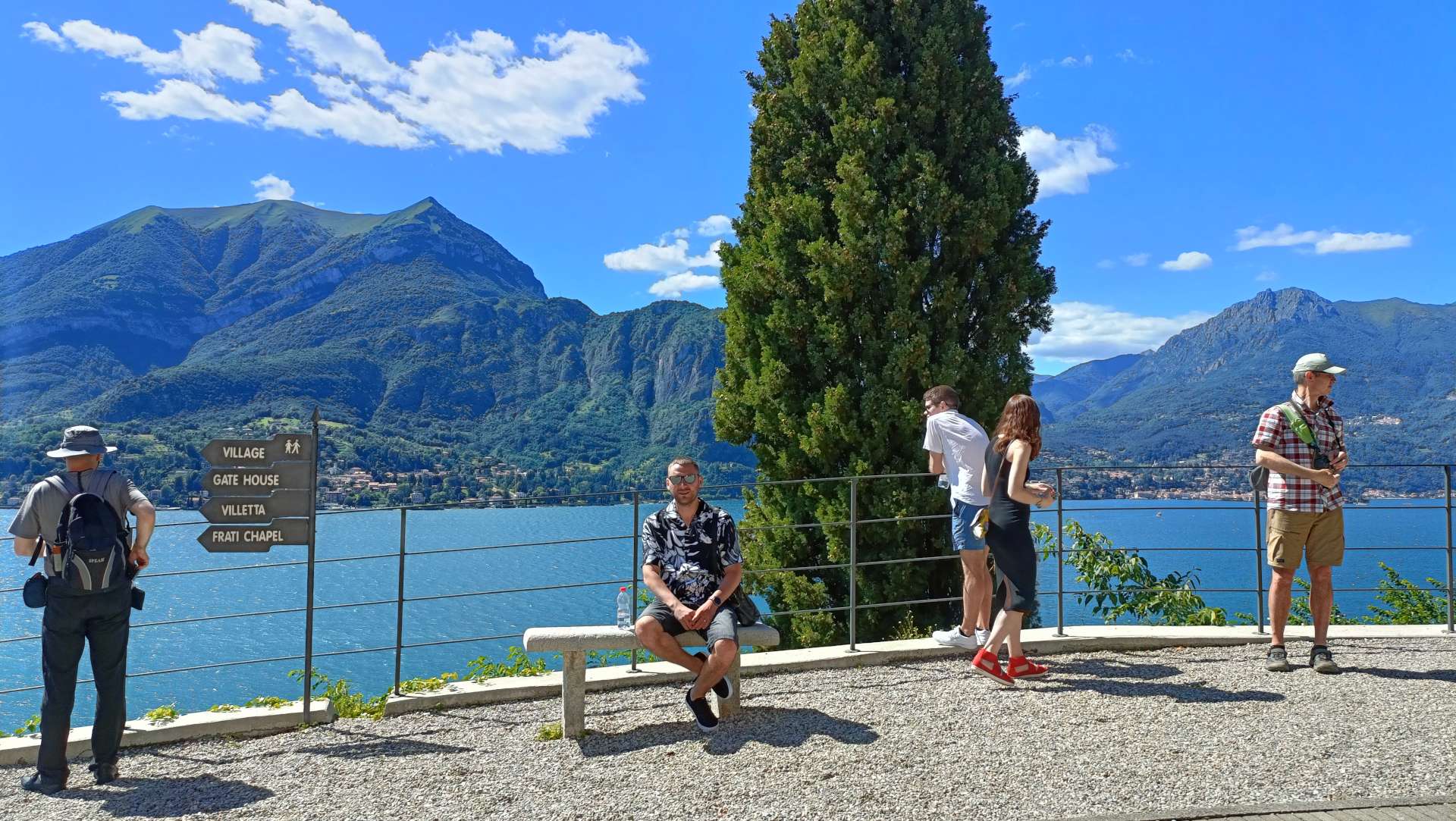 Group tour at Villa Serbelloni