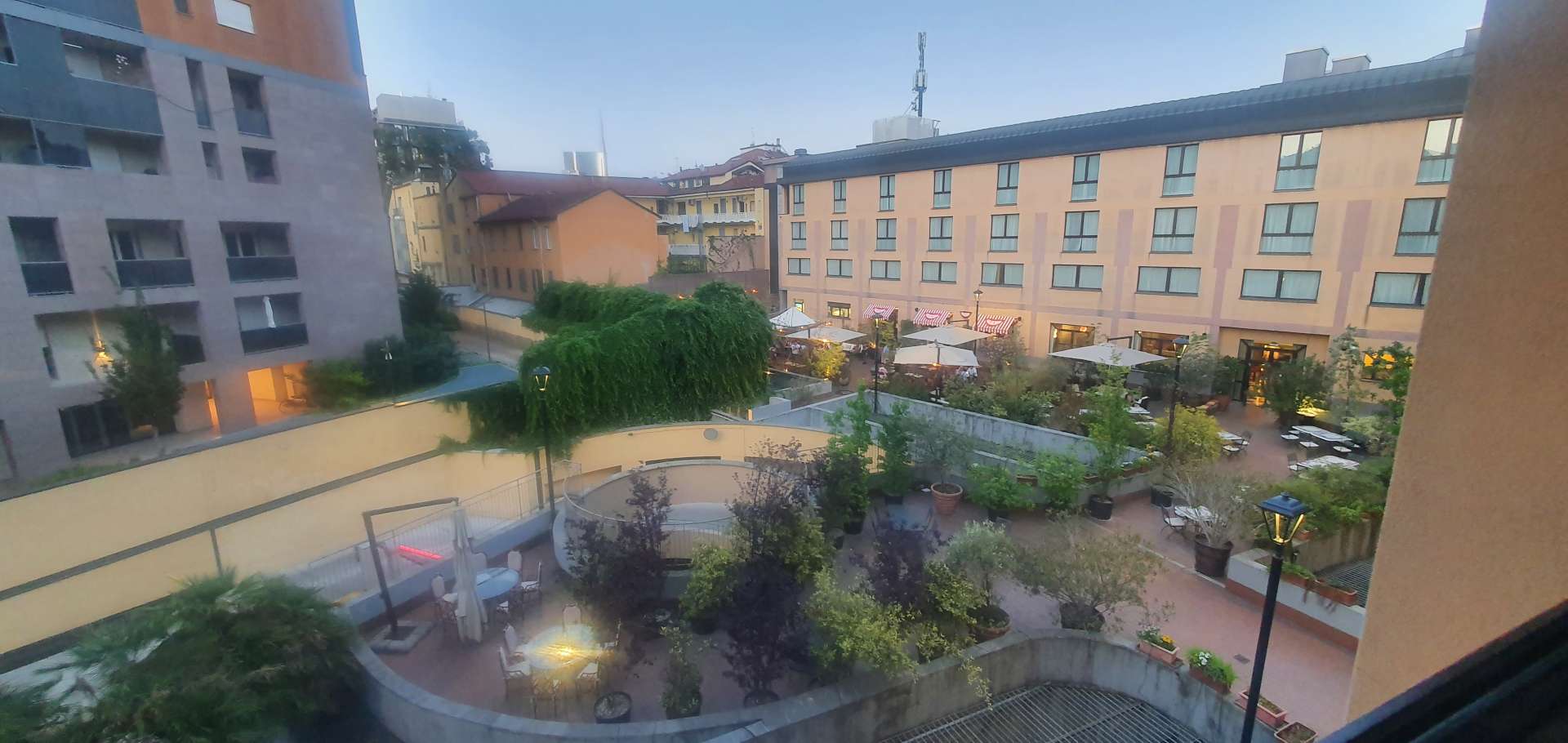 Leonardo Hotel Milan City Center