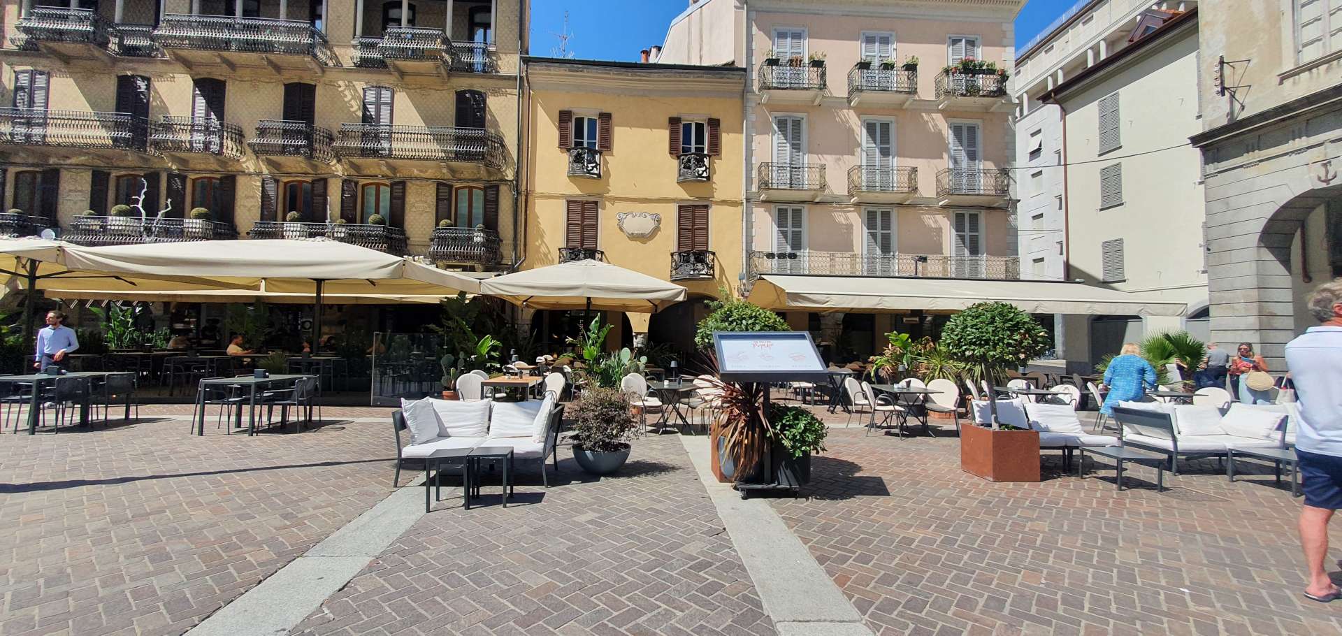 Piazza del Duomo - Como old town, Italy