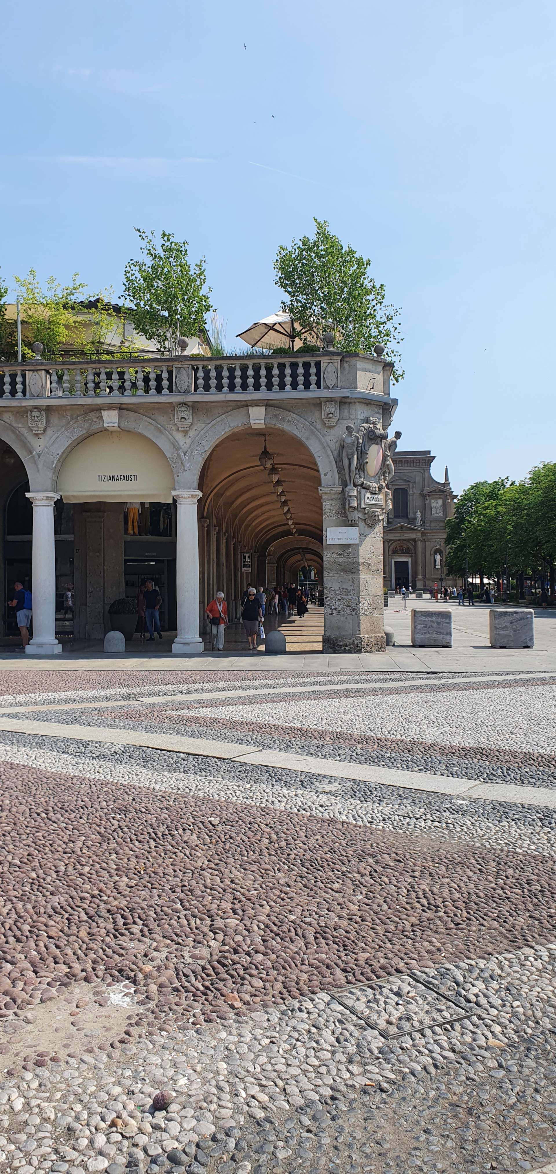 Quadriportico del Sentierone, Bergamo visit
