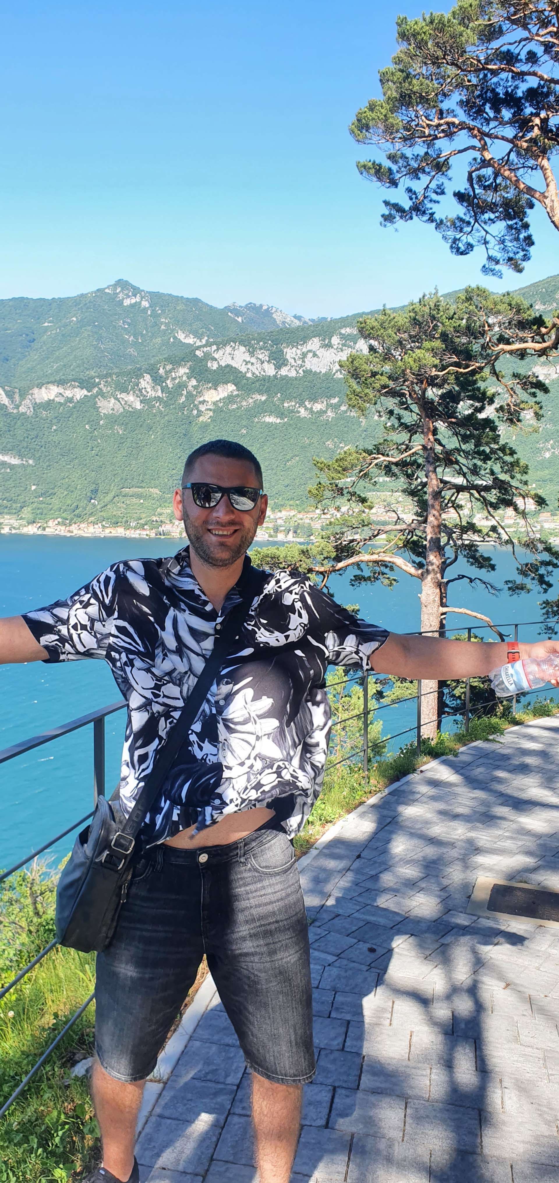 Strong wind on the top of Bellagio promotory