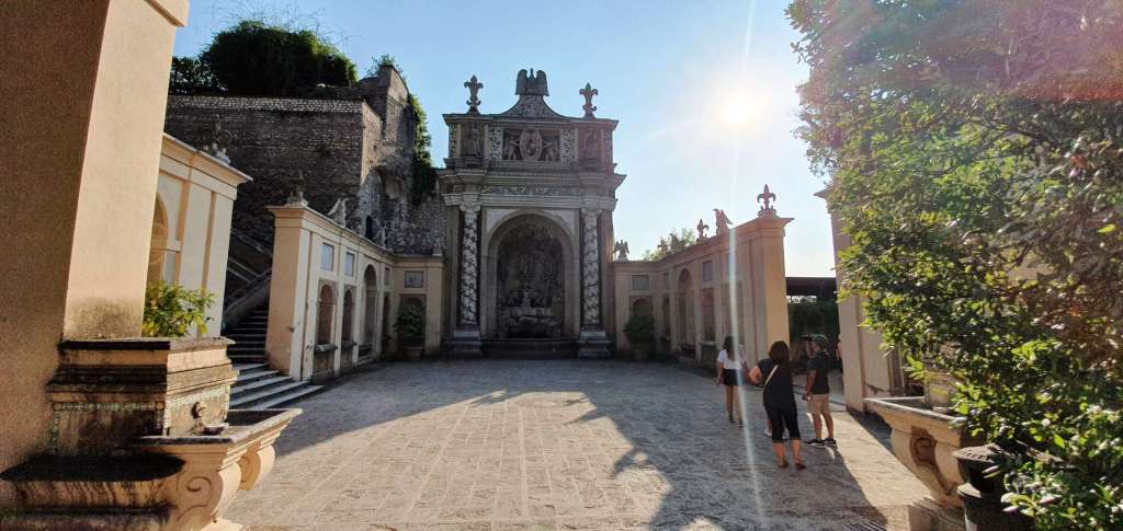 Fontana della Civetta, at Villa d'Este in Tivoli Fontana della Civetta, Tivoli fountains, Villa d'Este