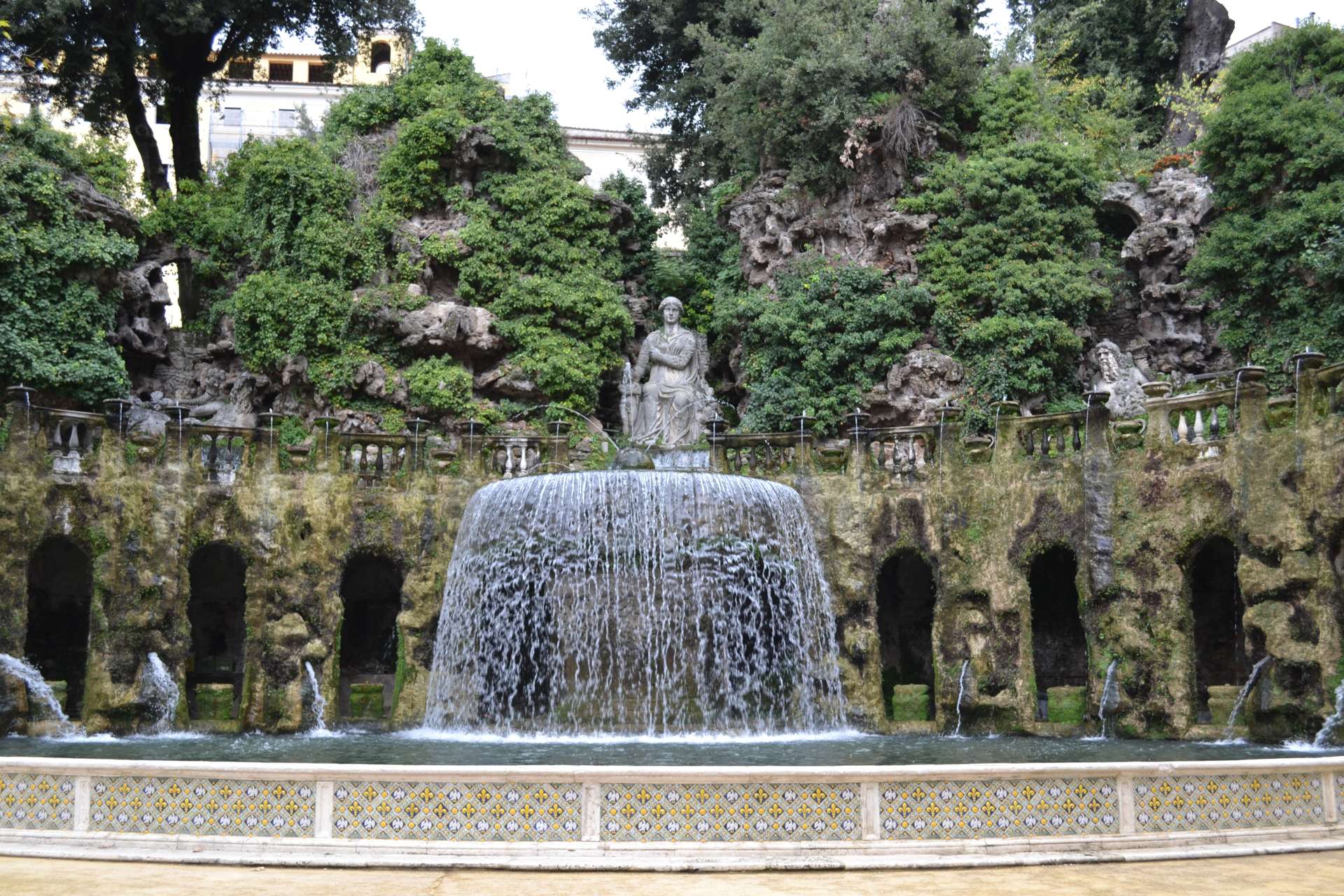 Villa d'Este - Fontana dell Ovato