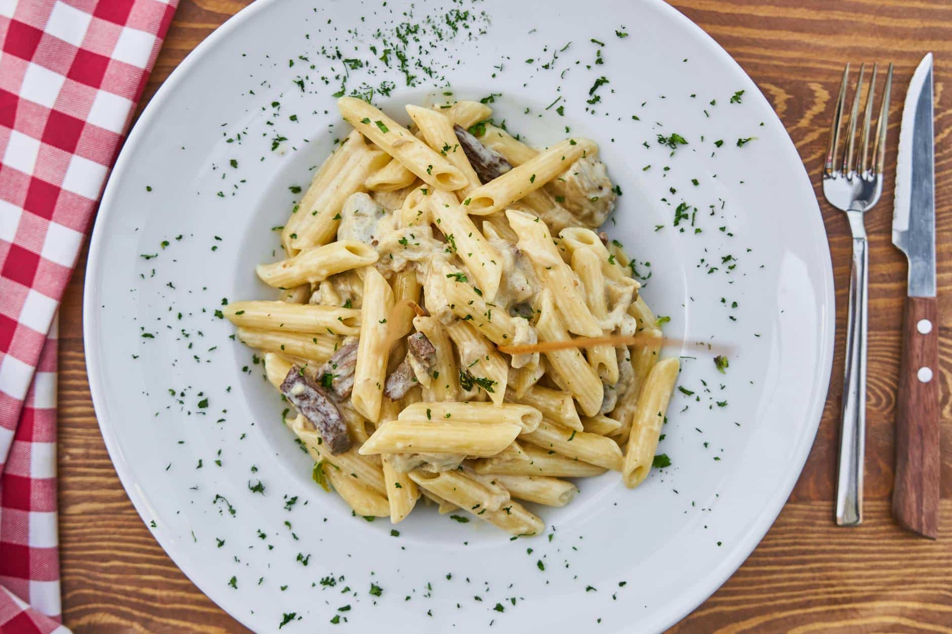 Rome food, pasta - Photo by Engin Akyurt on Pexels.com 